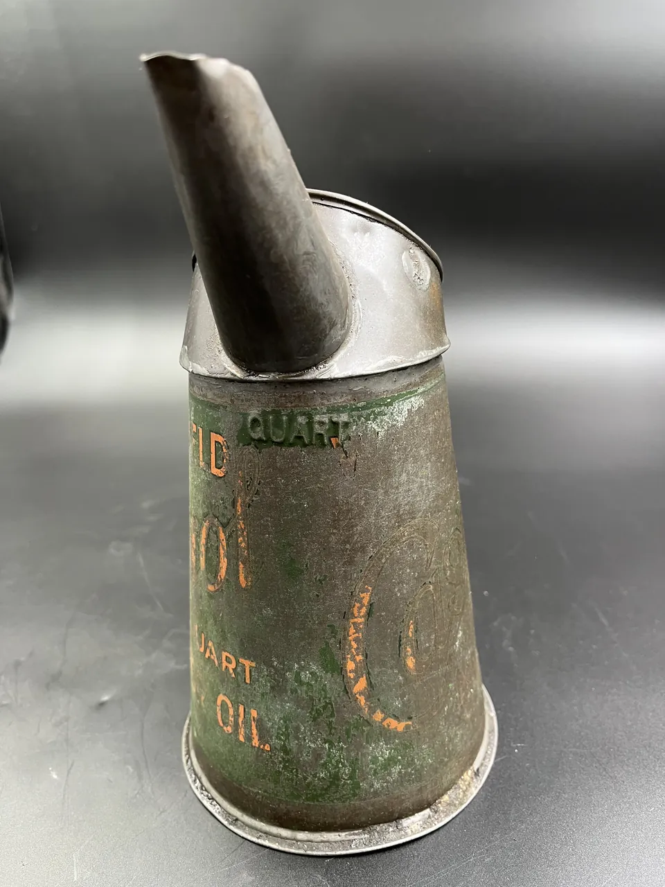 Wakefield Castrol quart oil jug, photograph 4