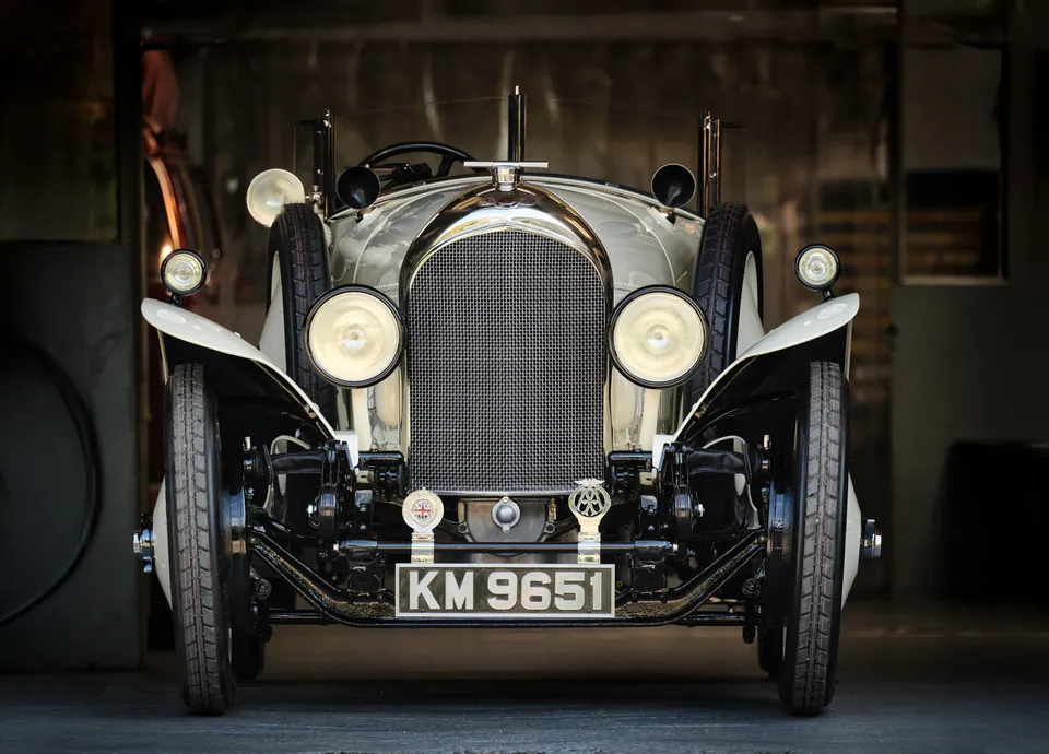 1927 Bentley 3 Litre Speed Model boat-tail, photograph 7