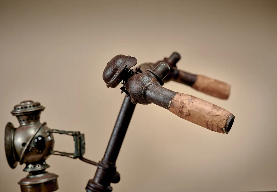 c.1896 "Alert" Lever-Operated Bicycle, photograph 10