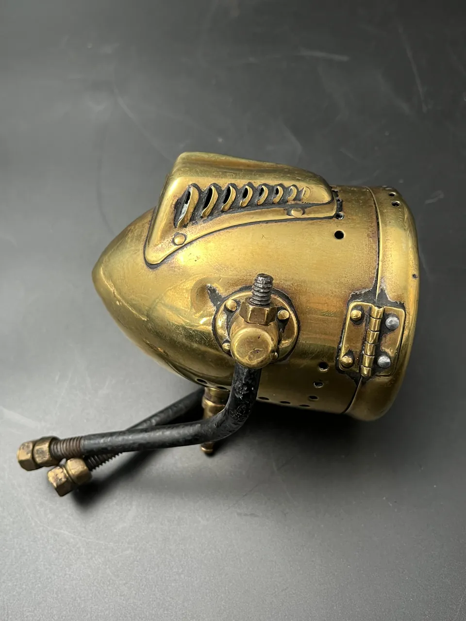 Small veteran motorcycle acetylene lamp, photograph 3