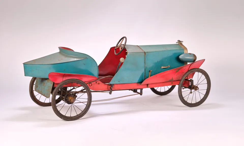 Eureka 'Sport 23' Pedal Car, photograph 4