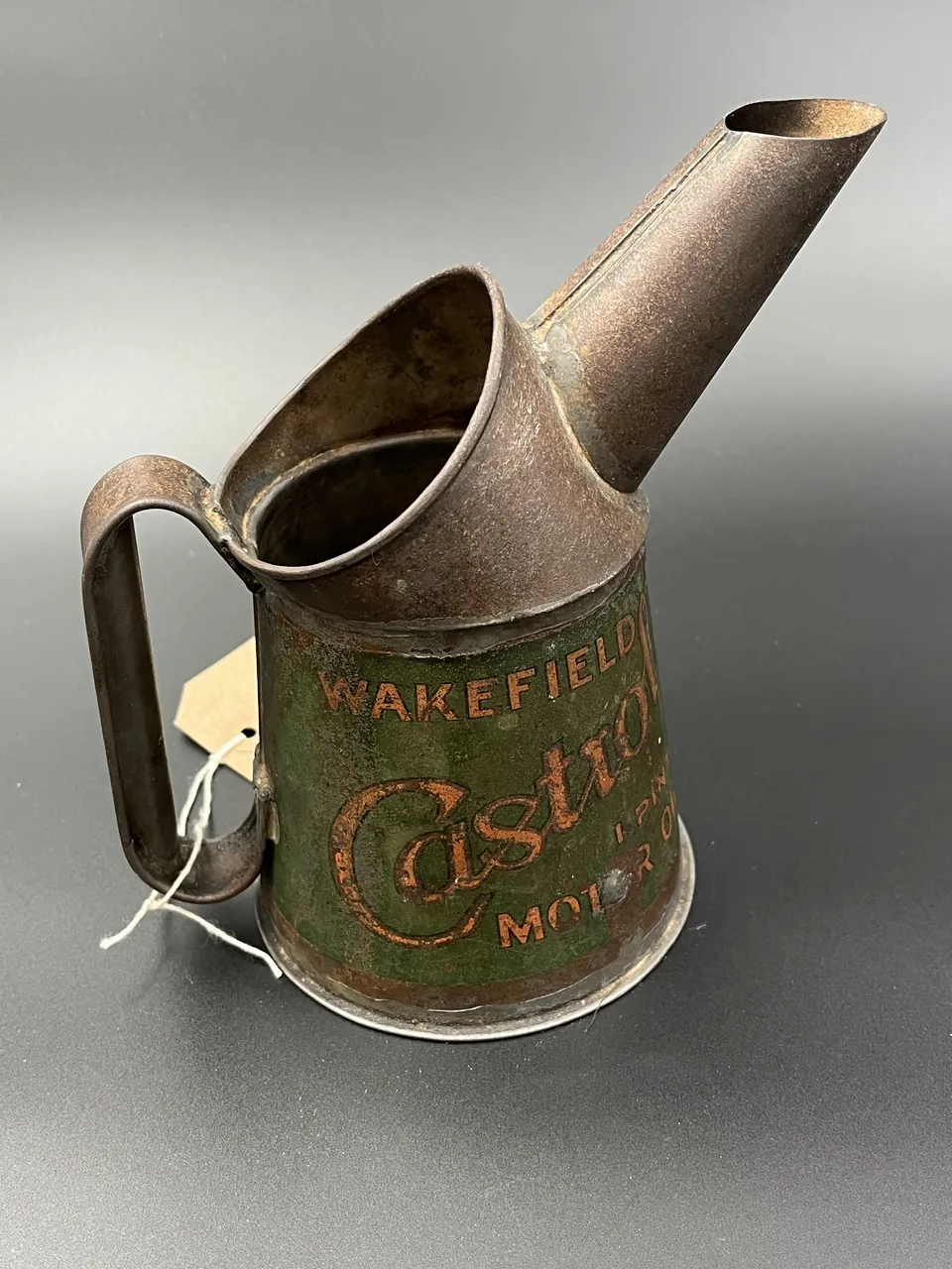 Wakefield Castrol motor oil jug, photograph 4