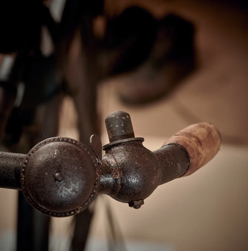 c.1896 "Alert" Lever-Operated Bicycle, photograph 23
