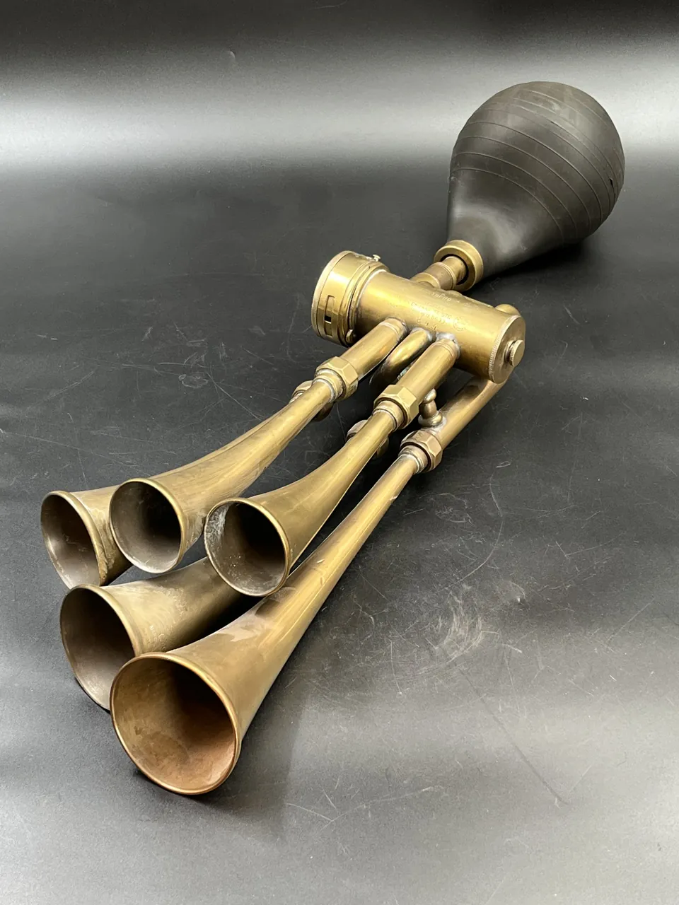 'Le Testophone' five-horn with tone selector