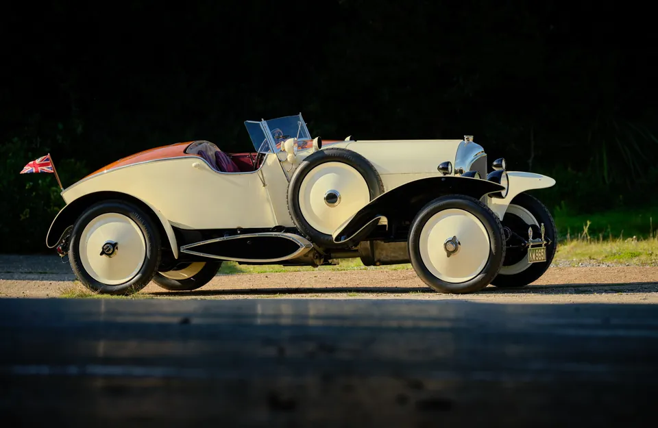 1927 Bentley 3 Litre Speed Model boat-tail, photograph 14