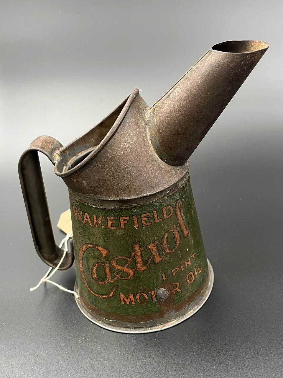 Wakefield Castrol motor oil jug, photograph 3